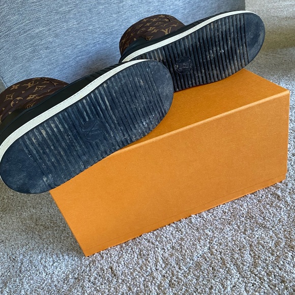 Rare! Pre owned Louis Vuitton authentic moon boots size 40!!!!!! - Picture 9 of 9